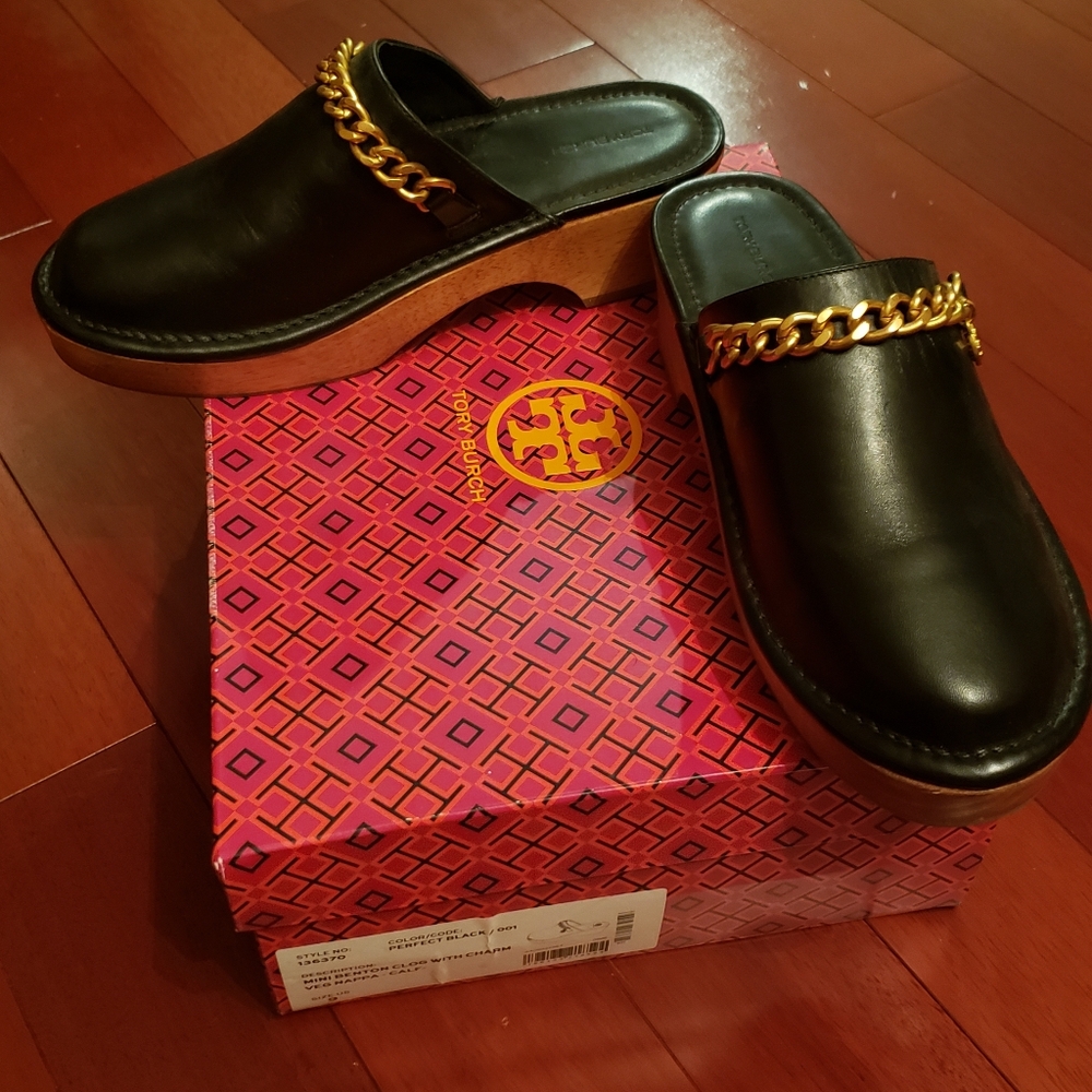 Tory Burch Black Loafers with Gold Accent